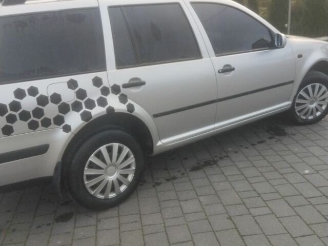 Серый Фольксваген Гольф, объемом двигателя 1.9 л и пробегом 320 тыс. км за 3700 $, фото 3 на Automoto.ua