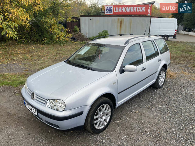 Серый Фольксваген Гольф, объемом двигателя 1.6 л и пробегом 290 тыс. км за 3600 $, фото 3 на Automoto.ua