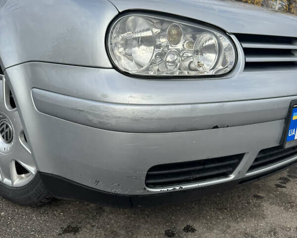 Сірий Фольксваген Гольф, об'ємом двигуна 2 л та пробігом 265 тис. км за 4400 $, фото 3 на Automoto.ua