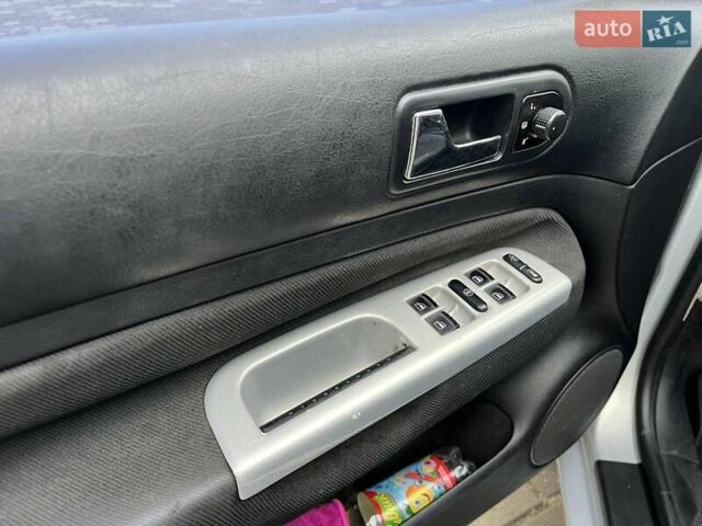 Серый Фольксваген Гольф, объемом двигателя 1.6 л и пробегом 309 тыс. км за 3499 $, фото 13 на Automoto.ua