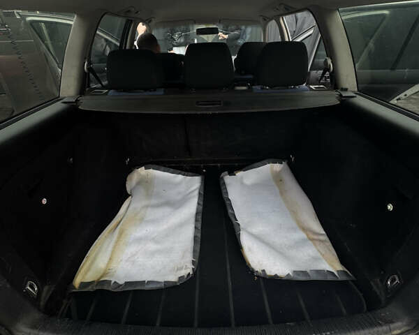 Сірий Фольксваген Гольф, об'ємом двигуна 2 л та пробігом 265 тис. км за 4400 $, фото 17 на Automoto.ua