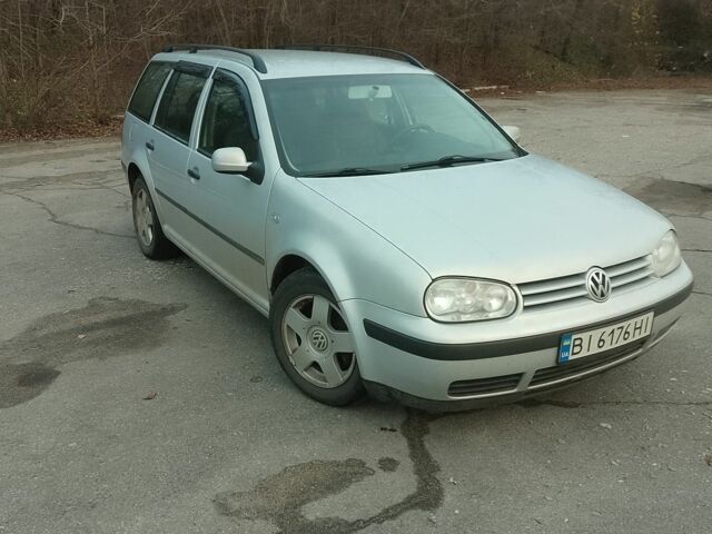 Серый Фольксваген Гольф, объемом двигателя 1.6 л и пробегом 250 тыс. км за 4200 $, фото 1 на Automoto.ua