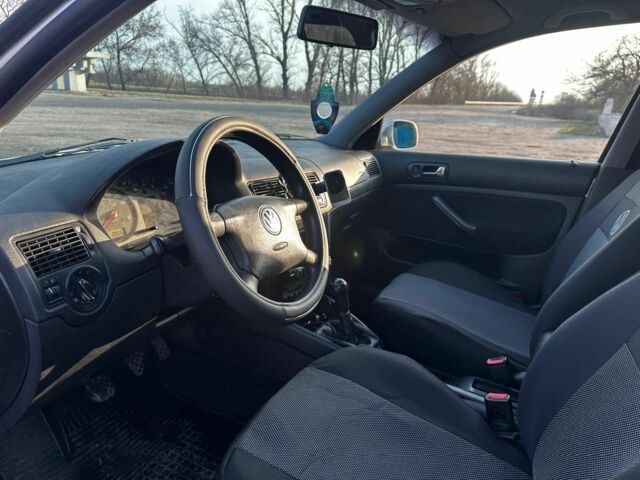 Сірий Фольксваген Гольф, об'ємом двигуна 1.9 л та пробігом 320 тис. км за 4900 $, фото 1 на Automoto.ua