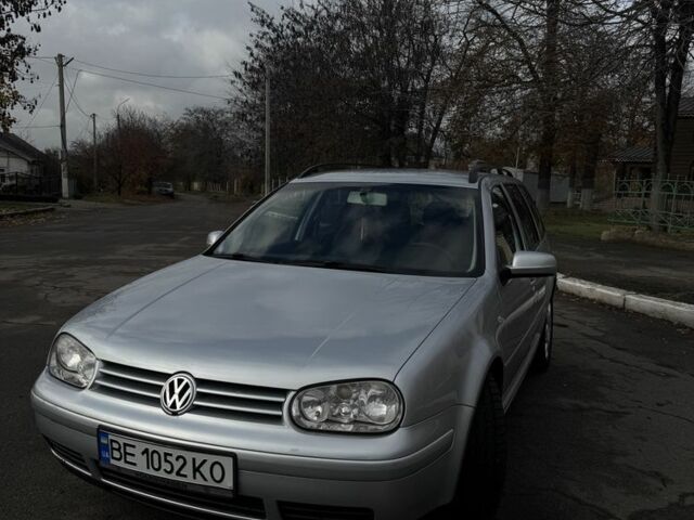 Сірий Фольксваген Гольф, об'ємом двигуна 2 л та пробігом 266 тис. км за 4300 $, фото 1 на Automoto.ua