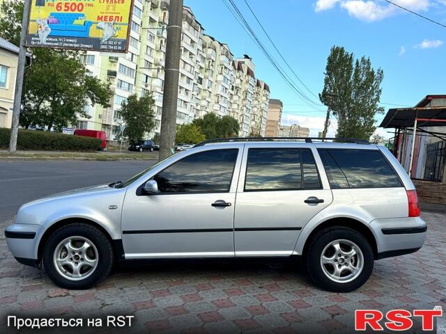 Сірий Фольксваген Гольф, об'ємом двигуна 1.6 л та пробігом 319 тис. км за 3899 $, фото 4 на Automoto.ua