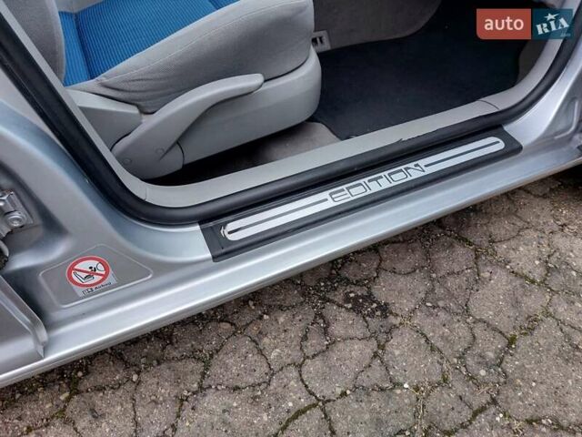 Сірий Фольксваген Гольф, об'ємом двигуна 1.6 л та пробігом 220 тис. км за 3950 $, фото 38 на Automoto.ua
