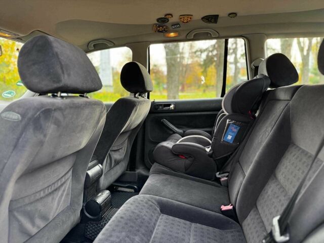 Сірий Фольксваген Гольф, об'ємом двигуна 1.6 л та пробігом 254 тис. км за 4590 $, фото 17 на Automoto.ua