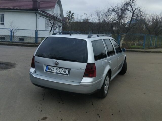 Серый Фольксваген Гольф, объемом двигателя 1.9 л и пробегом 100 тыс. км за 2000 $, фото 1 на Automoto.ua