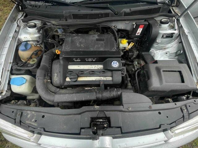 Серый Фольксваген Гольф, объемом двигателя 1.4 л и пробегом 310 тыс. км за 3300 $, фото 12 на Automoto.ua