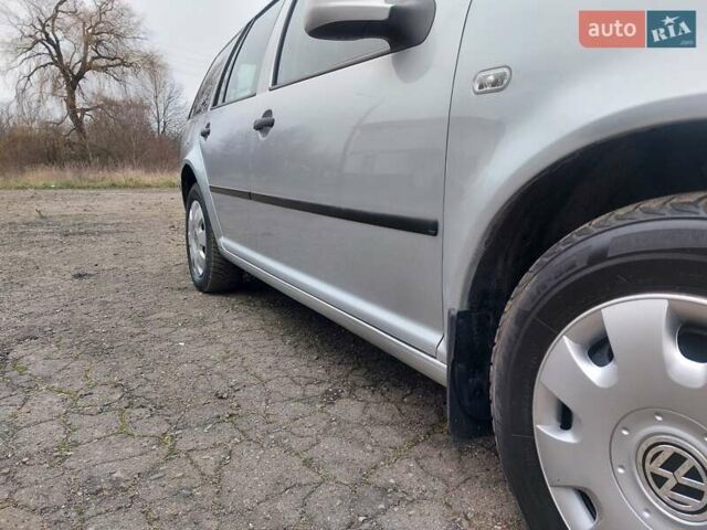 Сірий Фольксваген Гольф, об'ємом двигуна 1.6 л та пробігом 220 тис. км за 3950 $, фото 19 на Automoto.ua