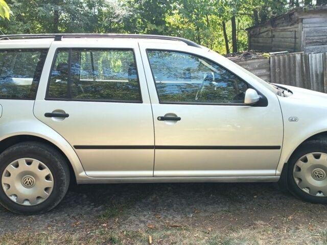 Серый Фольксваген Гольф, объемом двигателя 1.6 л и пробегом 290 тыс. км за 4500 $, фото 3 на Automoto.ua