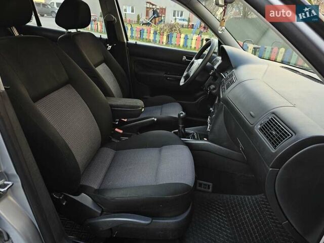 Серый Фольксваген Гольф, объемом двигателя 1.9 л и пробегом 280 тыс. км за 4100 $, фото 33 на Automoto.ua