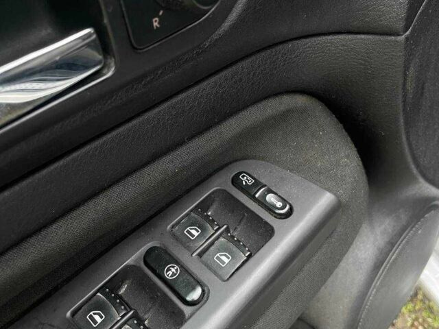 Серый Фольксваген Гольф, объемом двигателя 1.4 л и пробегом 310 тыс. км за 3300 $, фото 11 на Automoto.ua