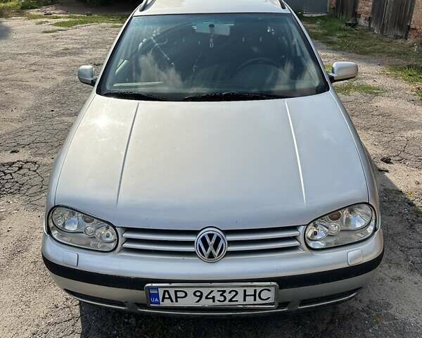 Серый Фольксваген Гольф, объемом двигателя 1.39 л и пробегом 220 тыс. км за 4100 $, фото 3 на Automoto.ua