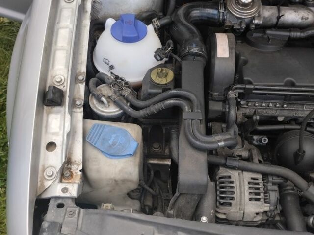 Серый Фольксваген Гольф, объемом двигателя 0 л и пробегом 280 тыс. км за 3600 $, фото 16 на Automoto.ua