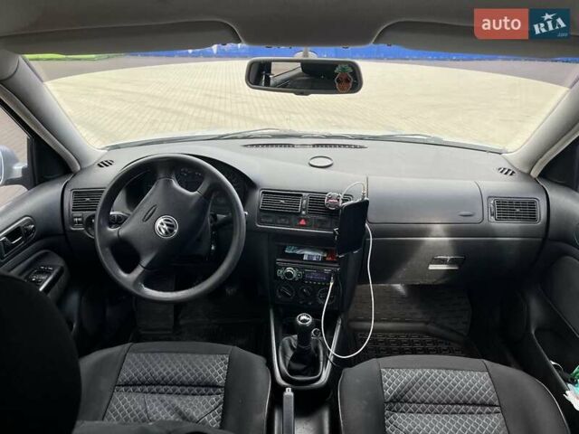 Серый Фольксваген Гольф, объемом двигателя 1.9 л и пробегом 383 тыс. км за 4400 $, фото 10 на Automoto.ua