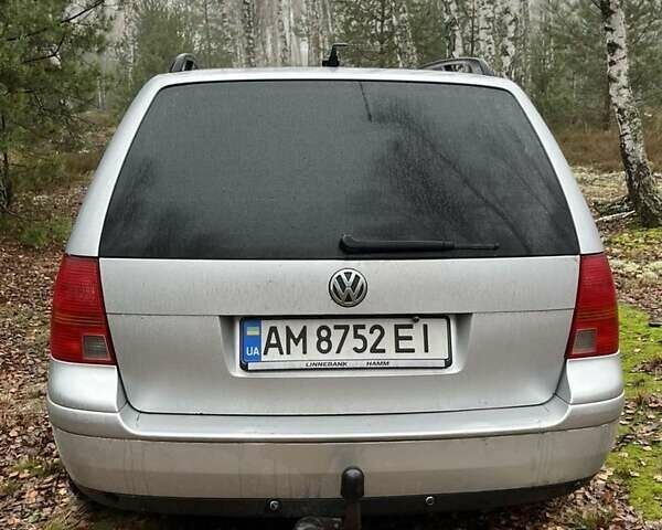 Серый Фольксваген Гольф, объемом двигателя 1.6 л и пробегом 333 тыс. км за 5000 $, фото 11 на Automoto.ua