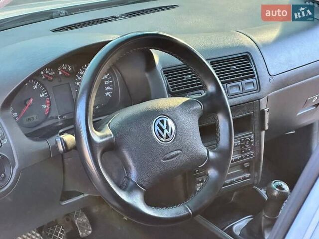 Сірий Фольксваген Гольф, об'ємом двигуна 1.6 л та пробігом 303 тис. км за 4200 $, фото 20 на Automoto.ua