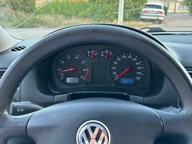 Серый Фольксваген Гольф, объемом двигателя 1.4 л и пробегом 230 тыс. км за 4100 $, фото 7 на Automoto.ua