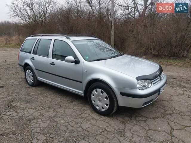 Сірий Фольксваген Гольф, об'ємом двигуна 1.6 л та пробігом 220 тис. км за 3950 $, фото 6 на Automoto.ua