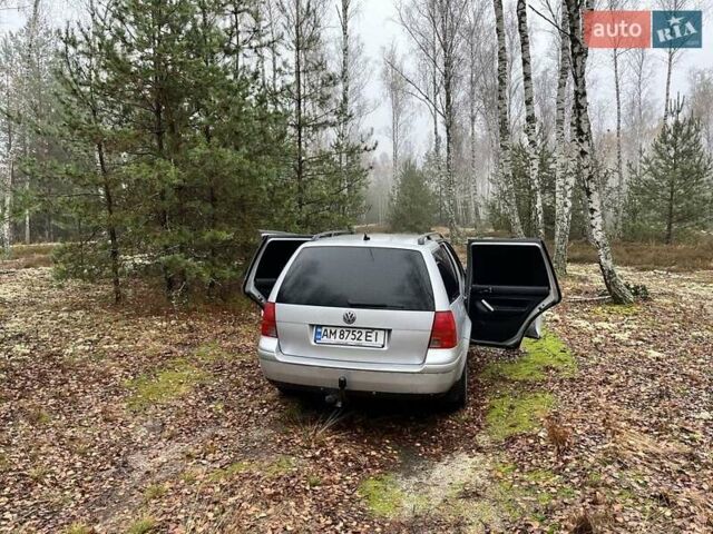 Серый Фольксваген Гольф, объемом двигателя 1.6 л и пробегом 333 тыс. км за 5000 $, фото 1 на Automoto.ua