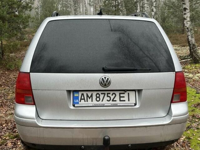 Серый Фольксваген Гольф, объемом двигателя 1.6 л и пробегом 333 тыс. км за 5000 $, фото 12 на Automoto.ua
