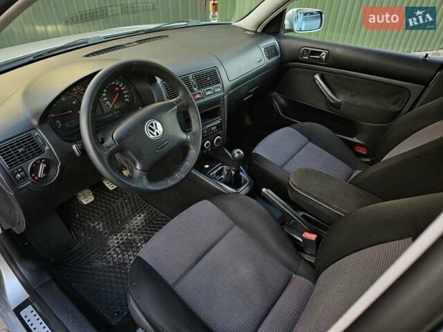 Серый Фольксваген Гольф, объемом двигателя 1.9 л и пробегом 280 тыс. км за 4100 $, фото 25 на Automoto.ua