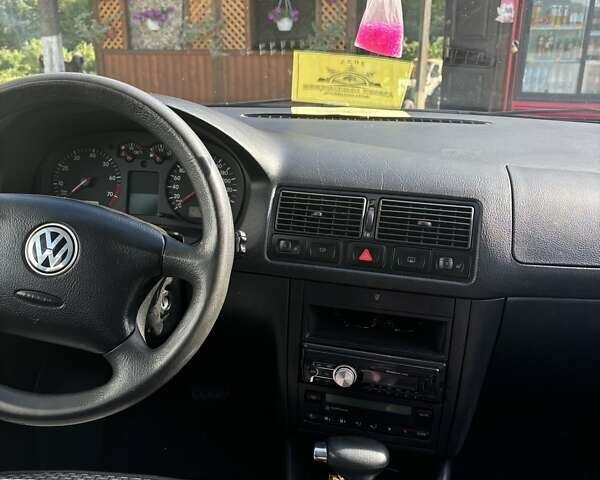 Серый Фольксваген Гольф, объемом двигателя 1.6 л и пробегом 245 тыс. км за 4900 $, фото 5 на Automoto.ua
