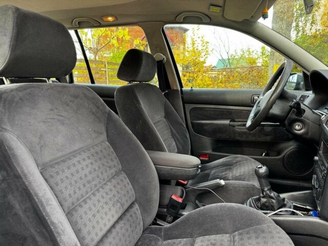 Сірий Фольксваген Гольф, об'ємом двигуна 1.6 л та пробігом 254 тис. км за 4590 $, фото 20 на Automoto.ua