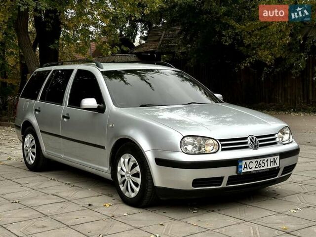 Серый Фольксваген Гольф, объемом двигателя 1.6 л и пробегом 300 тыс. км за 4550 $, фото 3 на Automoto.ua