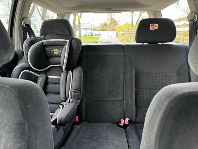 Сірий Фольксваген Гольф, об'ємом двигуна 1.6 л та пробігом 254 тис. км за 4590 $, фото 14 на Automoto.ua