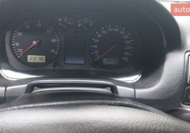 Серый Фольксваген Гольф, объемом двигателя 1.6 л и пробегом 196 тыс. км за 4850 $, фото 15 на Automoto.ua