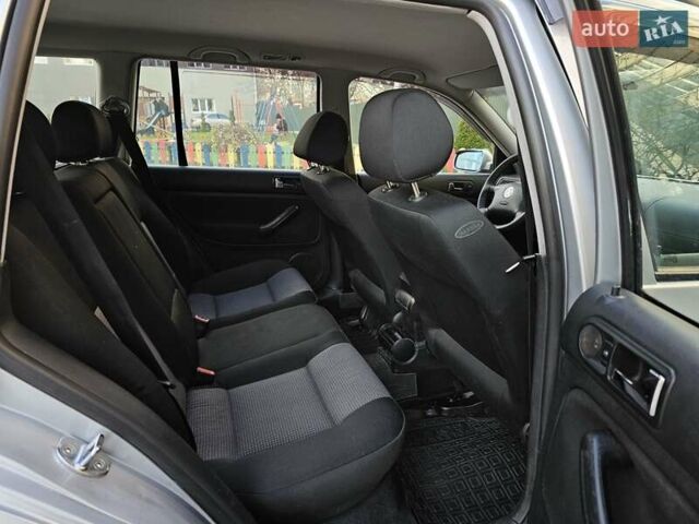 Серый Фольксваген Гольф, объемом двигателя 1.9 л и пробегом 280 тыс. км за 4100 $, фото 31 на Automoto.ua