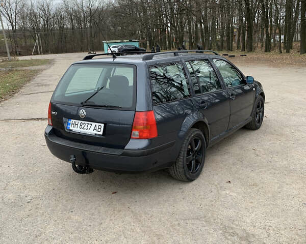 Серый Фольксваген Гольф, объемом двигателя 1.6 л и пробегом 255 тыс. км за 3699 $, фото 3 на Automoto.ua