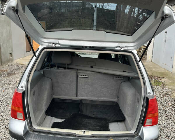 Серый Фольксваген Гольф, объемом двигателя 1.6 л и пробегом 226 тыс. км за 3800 $, фото 7 на Automoto.ua