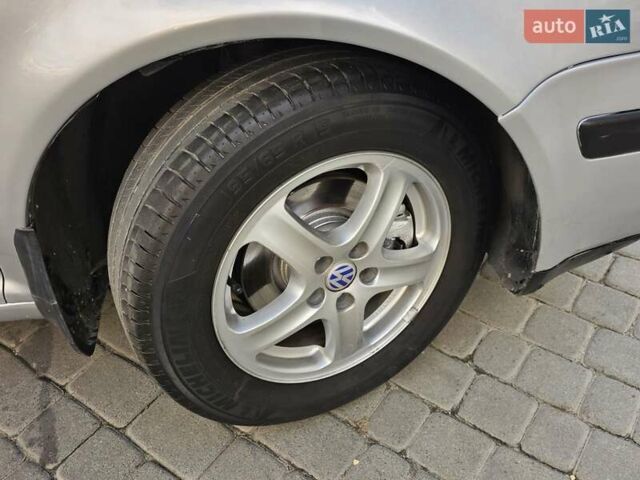 Серый Фольксваген Гольф, объемом двигателя 1.9 л и пробегом 280 тыс. км за 4100 $, фото 17 на Automoto.ua