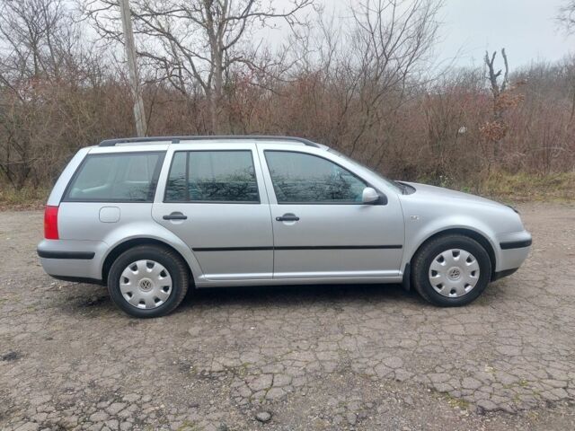 Сірий Фольксваген Гольф, об'ємом двигуна 1.6 л та пробігом 220 тис. км за 3950 $, фото 6 на Automoto.ua