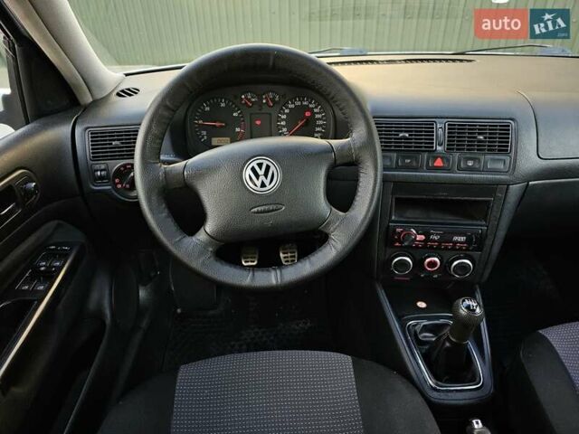 Серый Фольксваген Гольф, объемом двигателя 1.9 л и пробегом 280 тыс. км за 4100 $, фото 27 на Automoto.ua