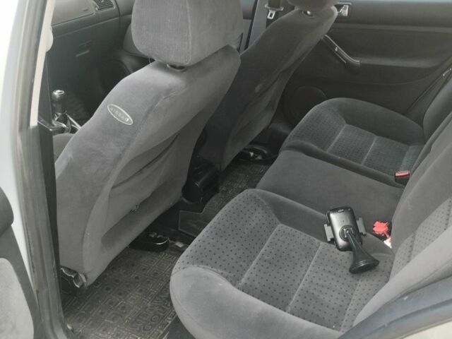 Серый Фольксваген Гольф, объемом двигателя 0 л и пробегом 280 тыс. км за 3600 $, фото 7 на Automoto.ua