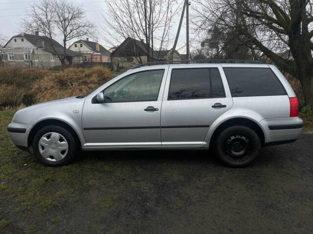 Серый Фольксваген Гольф, объемом двигателя 1.4 л и пробегом 310 тыс. км за 3300 $, фото 2 на Automoto.ua