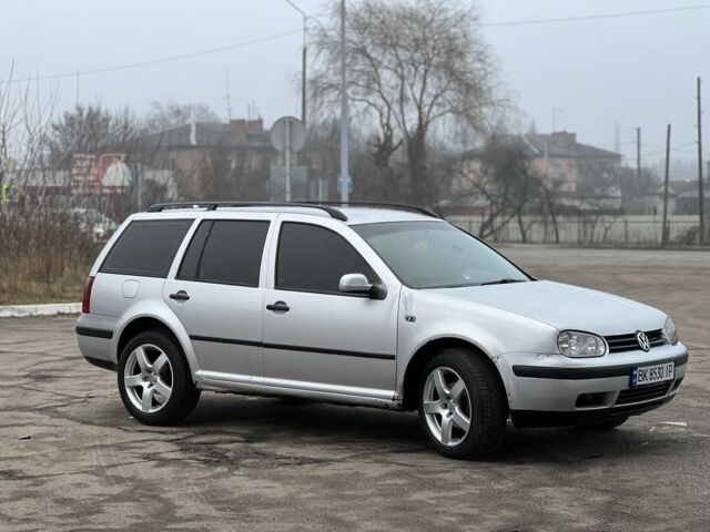 Серый Фольксваген Гольф, объемом двигателя 1.9 л и пробегом 333 тыс. км за 3900 $, фото 1 на Automoto.ua