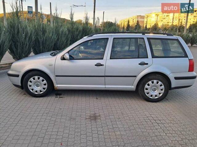 Серый Фольксваген Гольф, объемом двигателя 1.39 л и пробегом 330 тыс. км за 3600 $, фото 1 на Automoto.ua