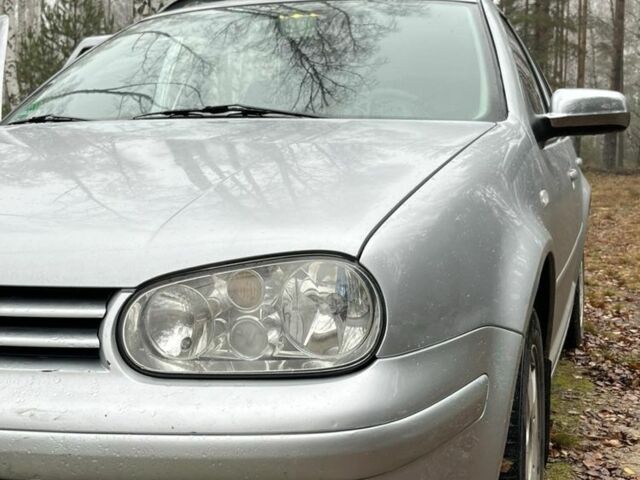 Серый Фольксваген Гольф, объемом двигателя 1.6 л и пробегом 333 тыс. км за 5000 $, фото 11 на Automoto.ua