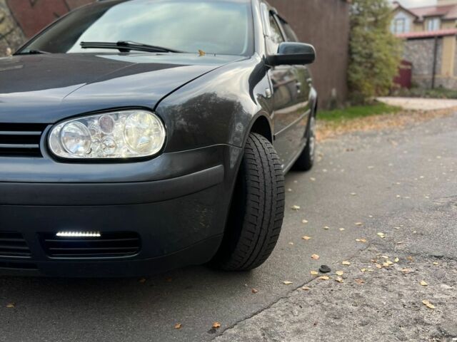 Серый Фольксваген Гольф, объемом двигателя 1.9 л и пробегом 334 тыс. км за 2800 $, фото 5 на Automoto.ua