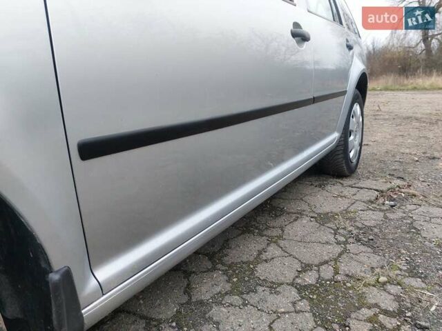 Сірий Фольксваген Гольф, об'ємом двигуна 1.6 л та пробігом 220 тис. км за 3950 $, фото 17 на Automoto.ua