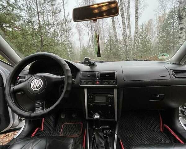 Серый Фольксваген Гольф, объемом двигателя 1.6 л и пробегом 333 тыс. км за 5000 $, фото 17 на Automoto.ua