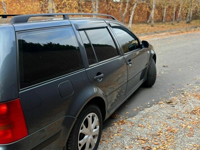 Серый Фольксваген Гольф, объемом двигателя 1.9 л и пробегом 334 тыс. км за 2800 $, фото 4 на Automoto.ua