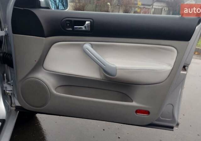 Серый Фольксваген Гольф, объемом двигателя 1.6 л и пробегом 196 тыс. км за 4850 $, фото 34 на Automoto.ua