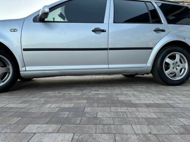 Серый Фольксваген Гольф, объемом двигателя 1.4 л и пробегом 230 тыс. км за 4100 $, фото 5 на Automoto.ua