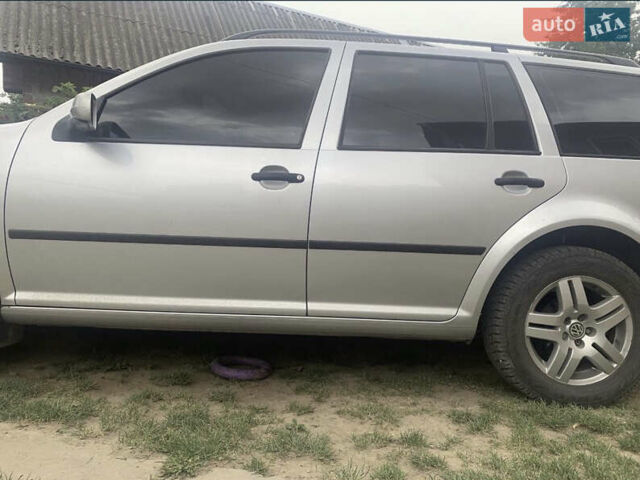 Серый Фольксваген Гольф, объемом двигателя 1.6 л и пробегом 185 тыс. км за 4550 $, фото 5 на Automoto.ua